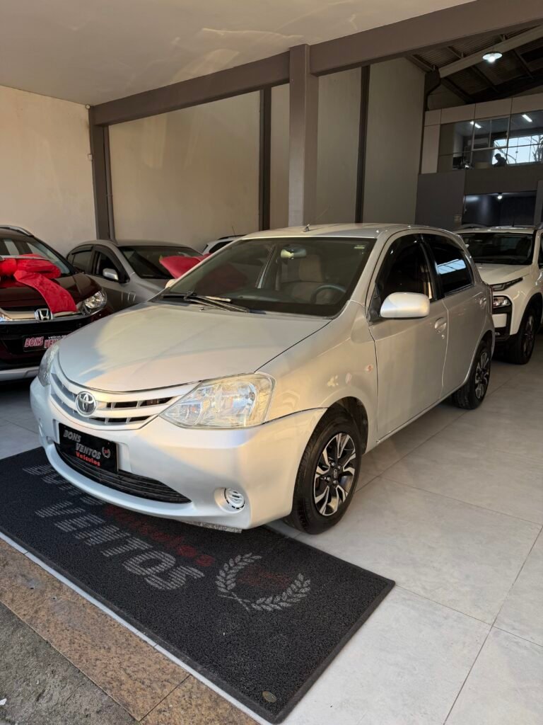 Toyota Etios XS